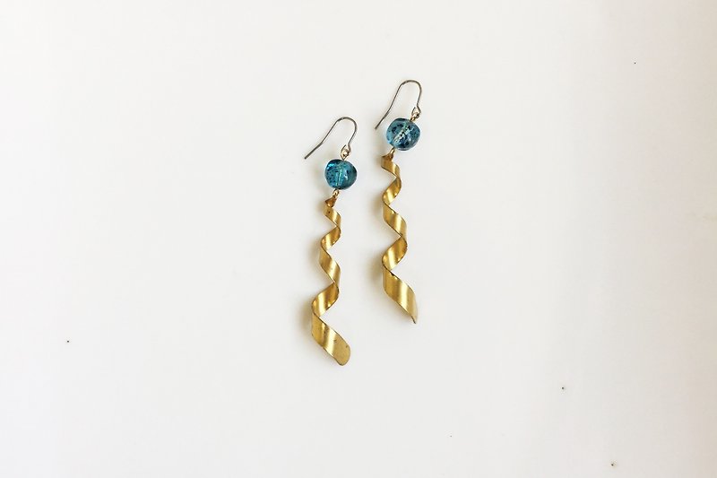 甜蜜DNA 黃銅玻璃珠造型耳環 - 耳環/耳夾 - 寶石 藍色