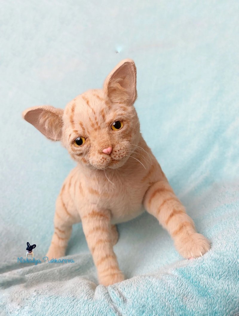 逼真的玩具猫红猫毛绒玩具 - 公仔/玩偶 - 聚酯纖維 白色