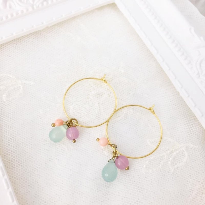 [Atelier A.] の First Valentine heart blue dolphin tears natural stone rings crystal earrings - Earrings & Clip-ons - Gemstone 