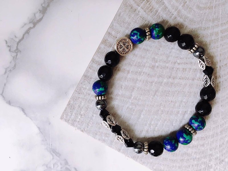 Around the earth ore bracelet - Bracelets - Gemstone Blue