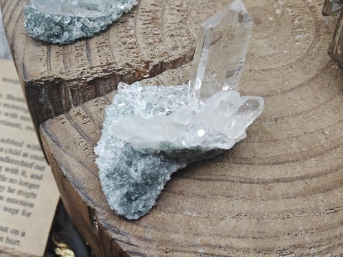 zen crystal jewelry 礦石設計 天然喜瑪拉雅水晶|綠幽靈共生|透亮紋理