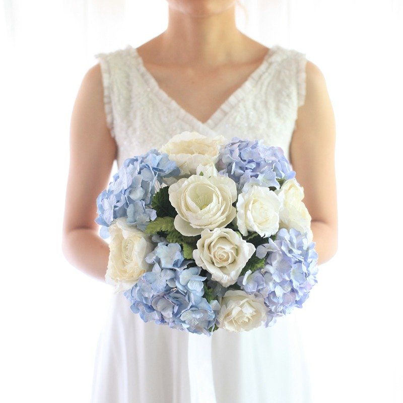 MB110 : ช่อดอกไม้เจ้าสาว สำหรับถือในงานแต่งงาน สีฟ้าพาสเทล - งานไม้/ไม้ไผ่/ตัดกระดาษ - กระดาษ หลากหลายสี