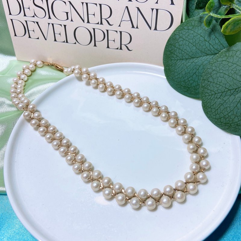 [Western Antique Jewelry] Double-layered elegant metal woven pearl-like elegant and beautiful necklace - Necklaces - Precious Metals White