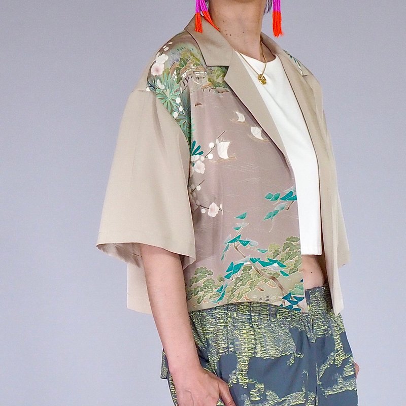 【日本製造】日本復古和服翻版、短款襯衫女式 M-L、絲綢、蝴蝶 - 女襯衫 - 絲．絹 灰色