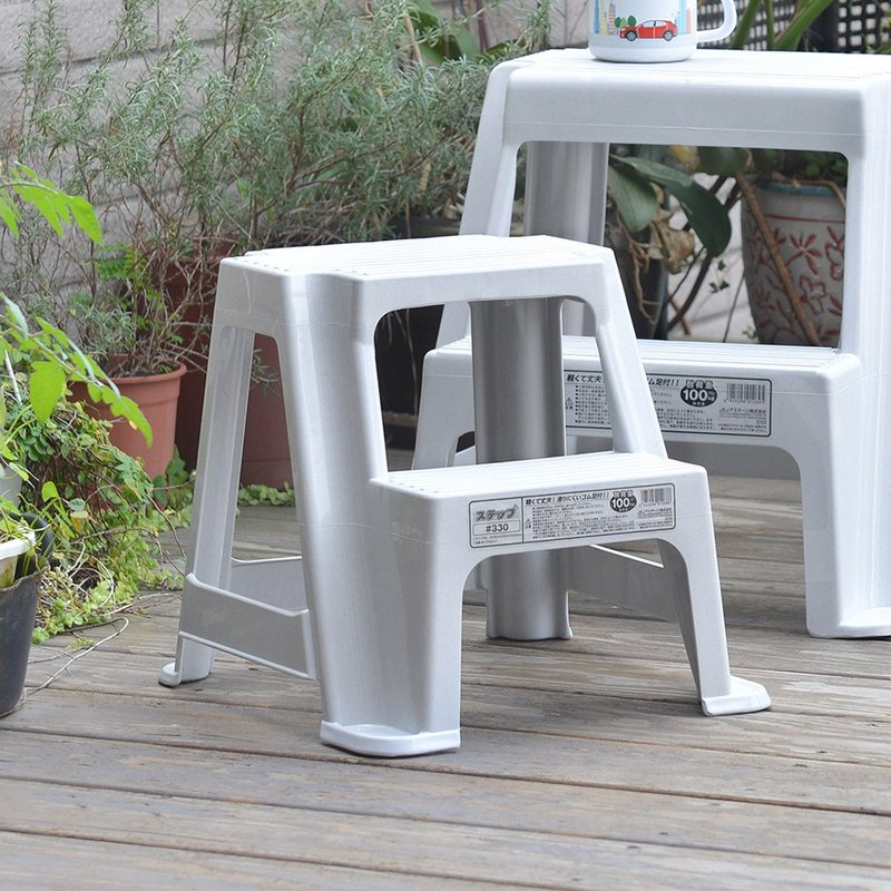 日本JEJ ASTAGE 防滑二階登高階梯椅(高33cm) - 椅子/沙發 - 塑膠 白色