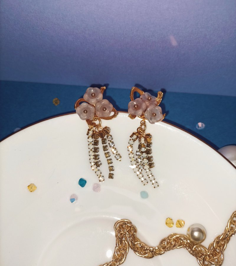 愛戀小流蘇針式耳環 - 耳環/耳夾/耳骨夾 - 其他金屬 金色