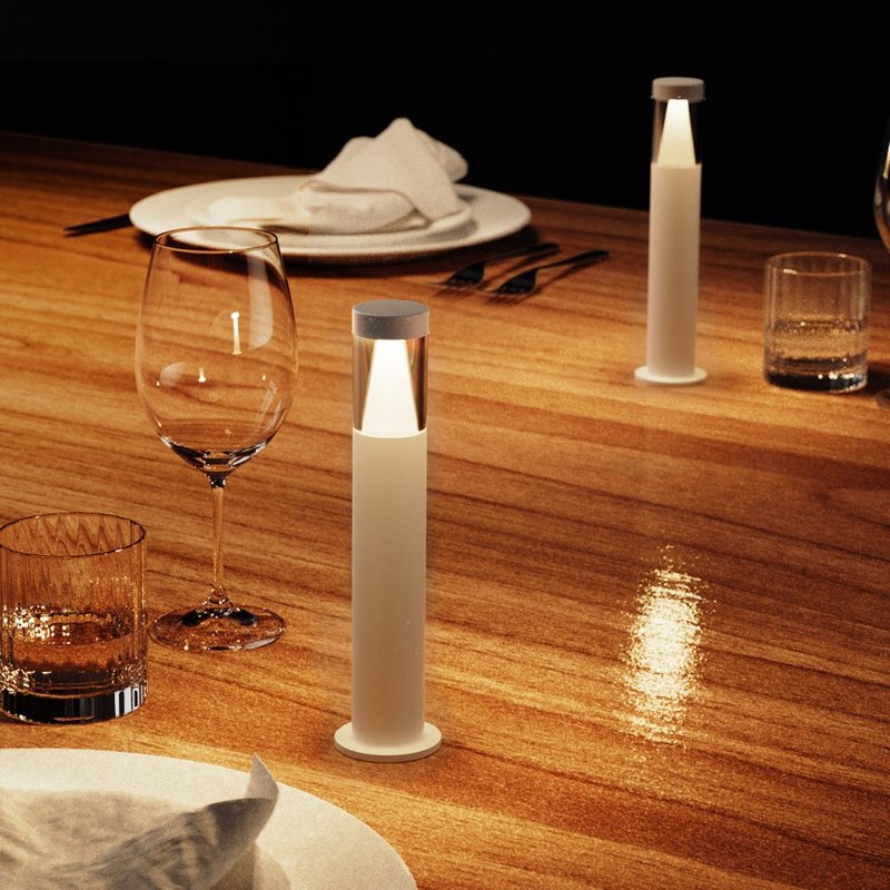 義大利UBIQUA Stick 夕光雅燭USB充電式桌燈組(4入附充電座) - 燈具/燈飾 - 其他金屬 白色