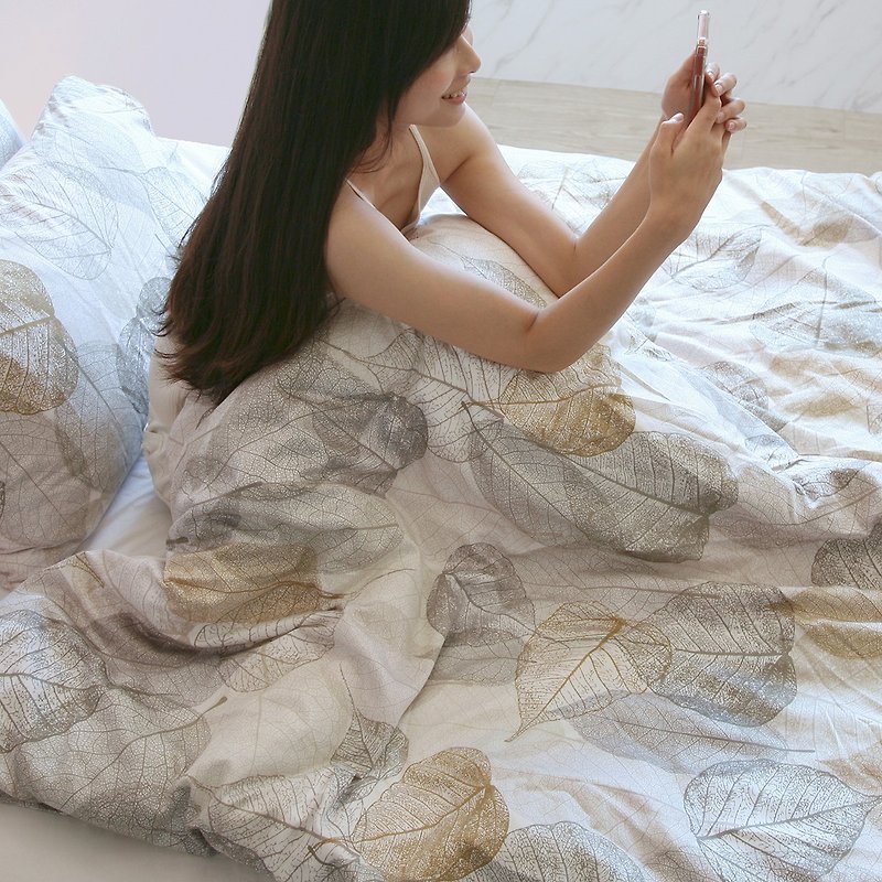 Leaf Dance Quilt Cover | Free 2 Pillowcases | 100% Combed Cotton, Delicate and Silky Touch | Housewarming - เครื่องนอน - ผ้าฝ้าย/ผ้าลินิน หลากหลายสี