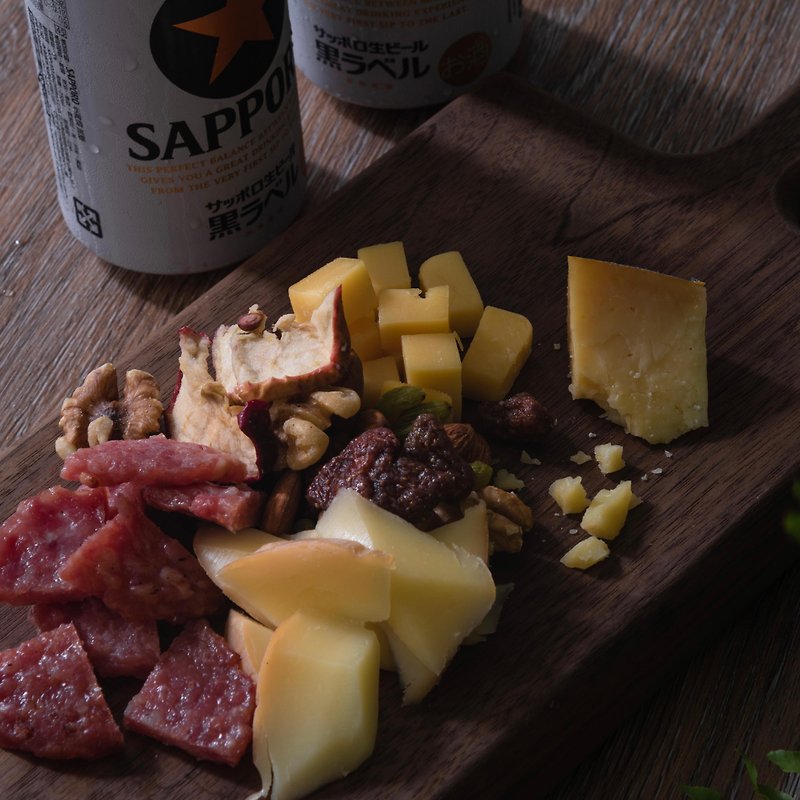 Tipsy classic cheese box for 1-2 persons [includes dried meat] - Snacks - Fresh Ingredients Gold