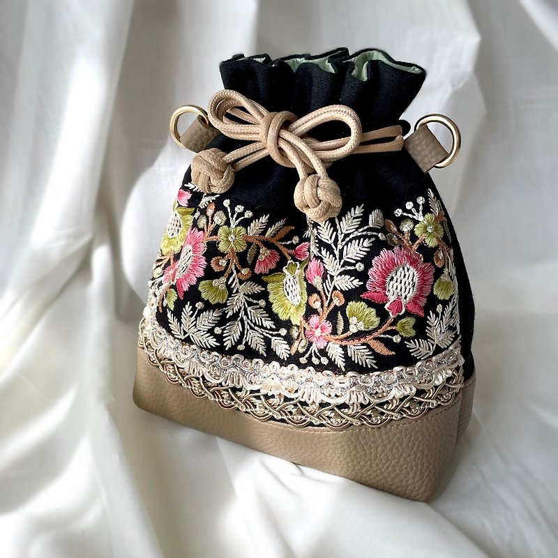 Indian embroidery trim / bucket bag - Drawstring Bags - Faux Leather Black