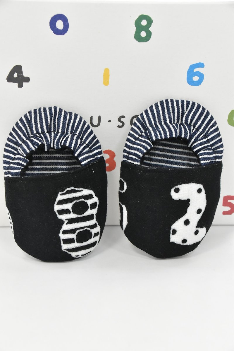 Lucky number / hand made toddler shoes - รองเท้าเด็ก - ผ้าฝ้าย/ผ้าลินิน สีดำ