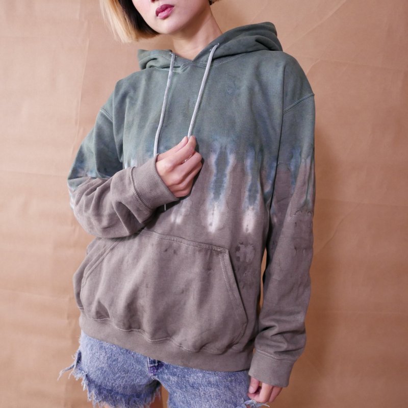 Bamboo Carbon | Tie dye sweatshirt/hoodie - Unisex Hoodies & T-Shirts - Cotton & Hemp Blue