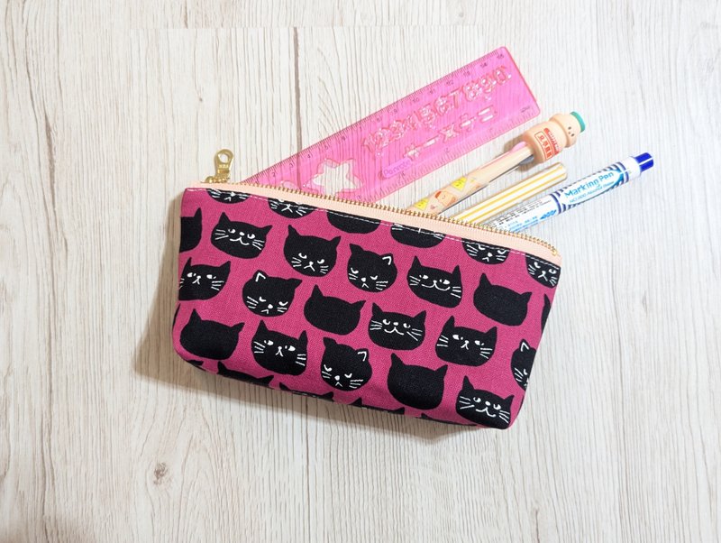 Textured Fabric Pencil Case - กล่องดินสอ/ถุงดินสอ - ผ้าฝ้าย/ผ้าลินิน 