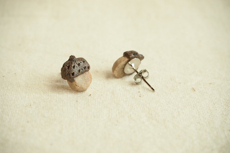 Acorn ceramics Earring - ต่างหู - โลหะ สีนำ้ตาล