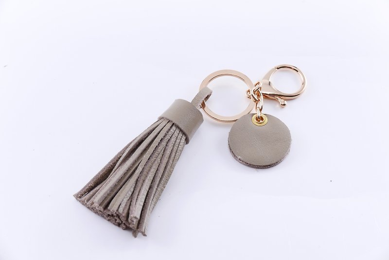 ▎Nutbrown maroon design ▎ handmade leather - tassel ornaments key ring - like gray / engraved English name - Keychains - Genuine Leather Gray