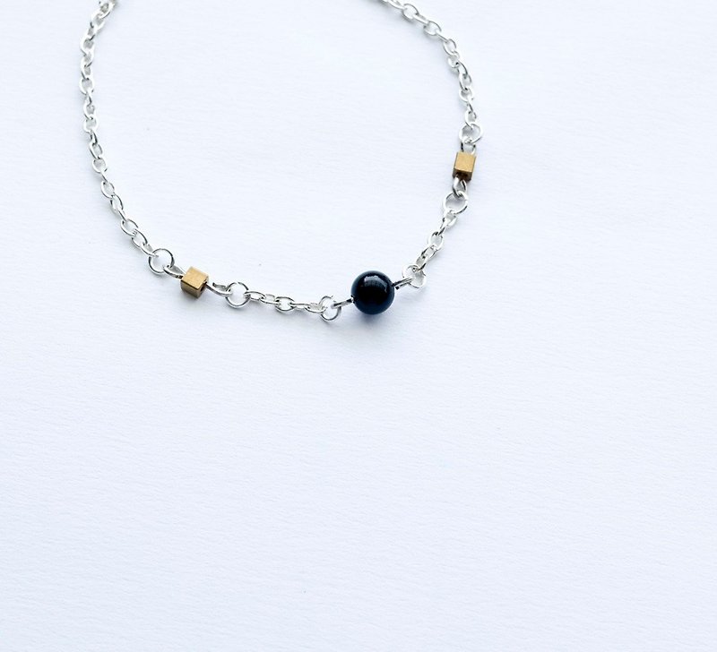 Beautiful bracelet / four-color crystal necklace Bronze shell Silver color retention bead chain - Bracelets - Gemstone Multicolor