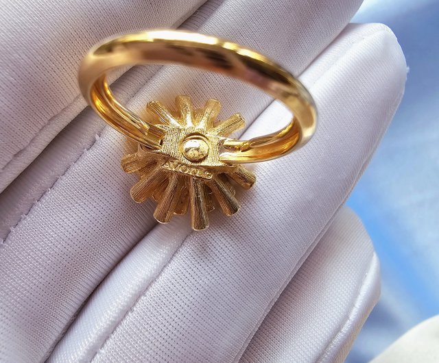 Vintage avon rings on sale gold