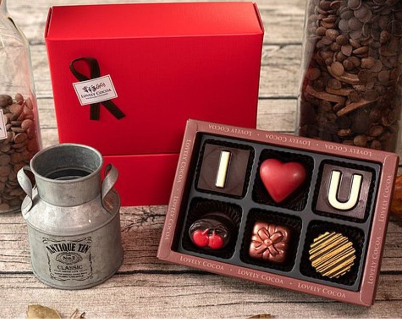 IU Classic Chocolate Gift Box/Confession Chocolate Gift Box-6pcs - ช็อกโกแลต - วัสดุอื่นๆ สีแดง