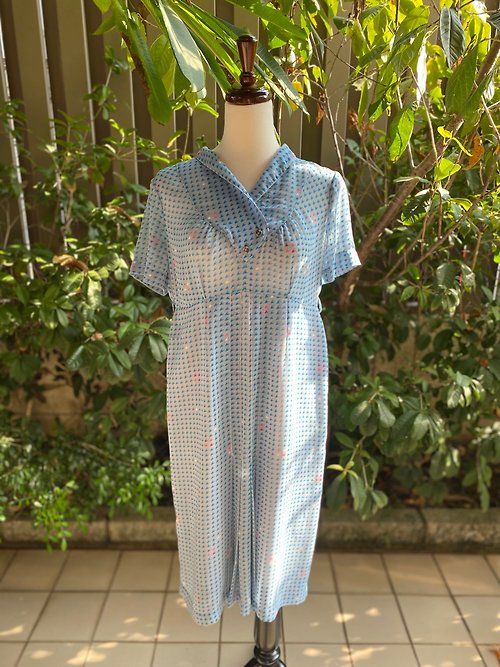 【藏私‧Collection】 水藍色翻領鈕釦古著短袖洋裝