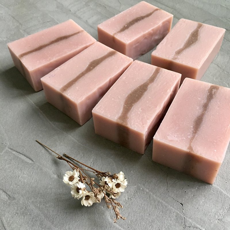 玫瑰酪梨皂 - 肥皂/手工皂 - 植物．花 粉紅色