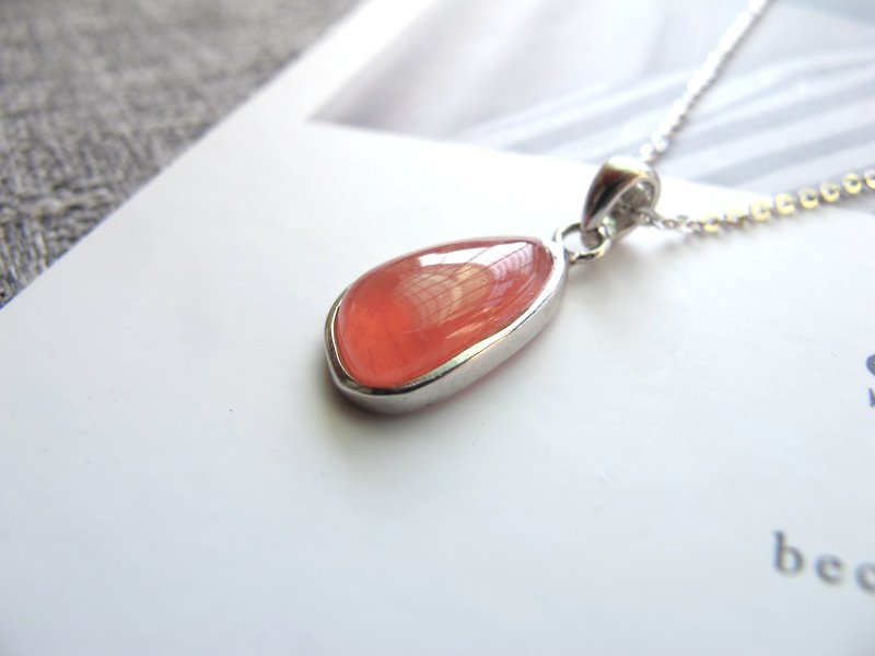 Exclusive- [Gong Hong] Red Stone x 925 Silver-Hand-Created Natural Stone Series - Necklaces - Crystal Red