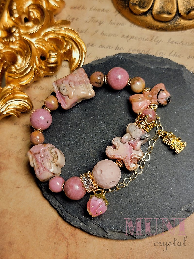 . Strawberry season. K gold-clad Bronze color-preserving rose rose Stone bear biscuit sweet hand-made design bracelet - Bracelets - Crystal Pink