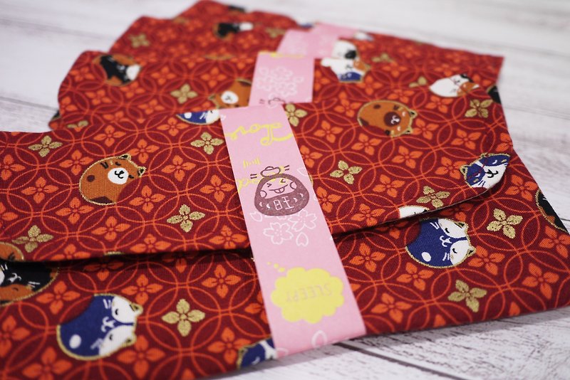 Spot 2021 Year of the Ox Red Envelope Bag Passbook Storage Set Yuanyuan Lucky Cat Taiwan Fabric - Wallets - Cotton & Hemp Red