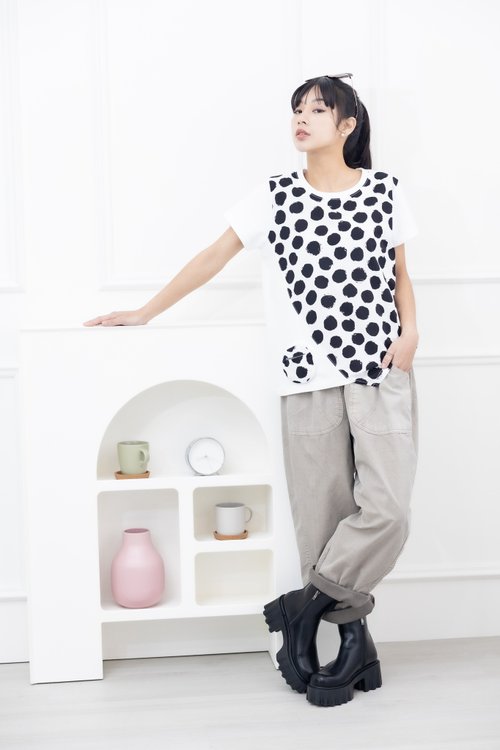 Meya 編縫編織 黑點短袖上衣 白色