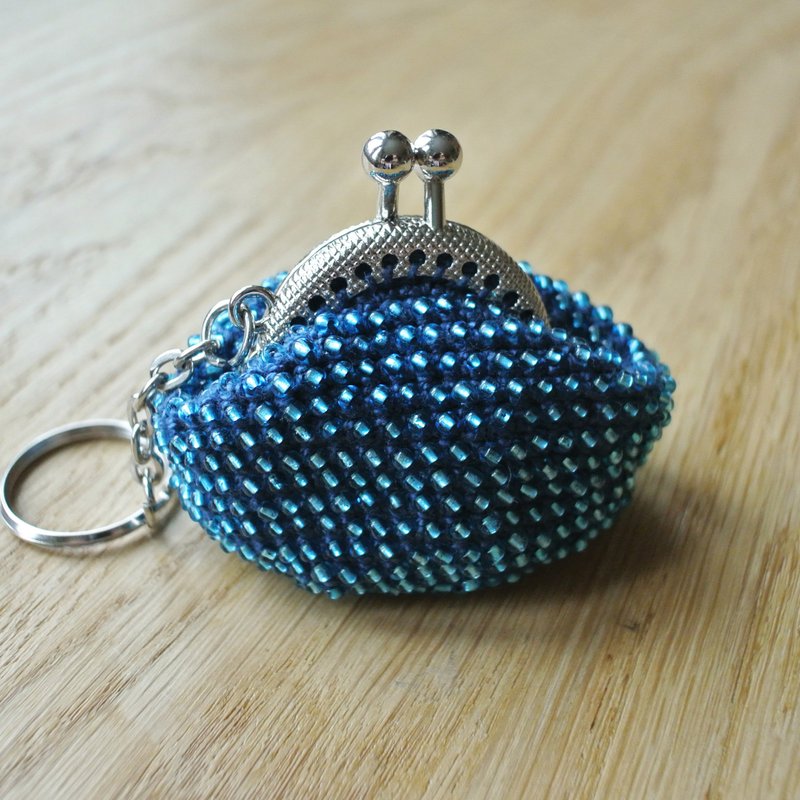 Blue coin purse, crochet purse, clasp purse, keychain, beaded purse - กระเป๋าใส่เหรียญ - วัสดุอื่นๆ สีน้ำเงิน