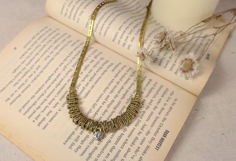 Round sun god Apollo light necklace - Necklaces - Copper & Brass 