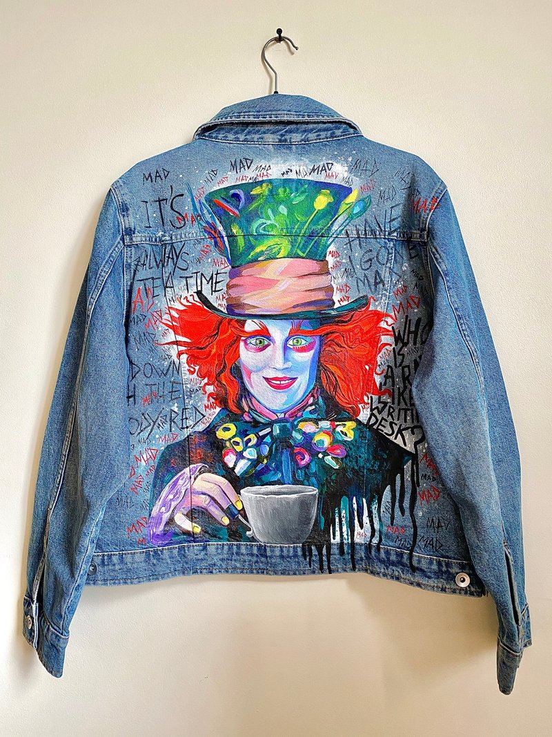 Painted denim jacket the Mad Hatter Alice in Wonderland custom jacket gift idea - 女大衣/外套 - 棉．麻 多色