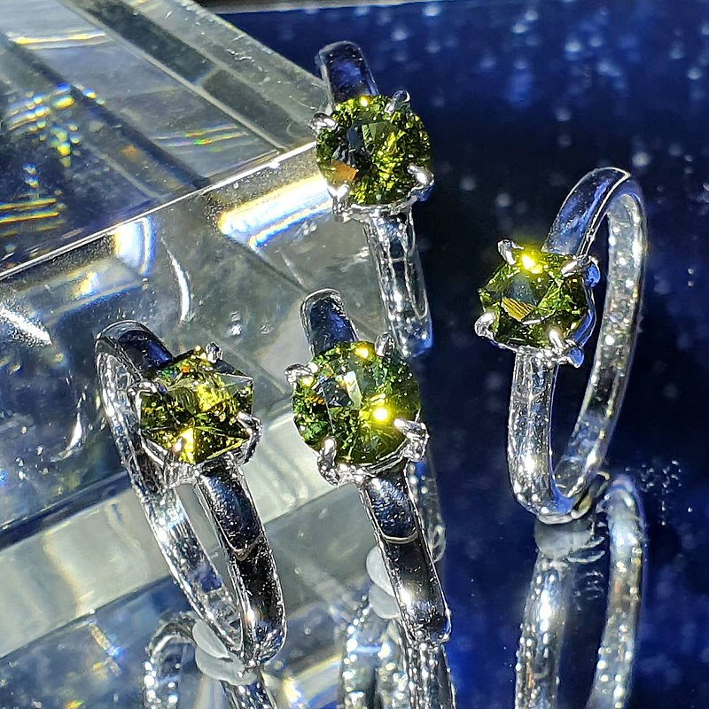捷克隕石天然原礦 大衛星花式切割面戒指 S925純銀 Moldavite - 戒指 - 寶石 綠色