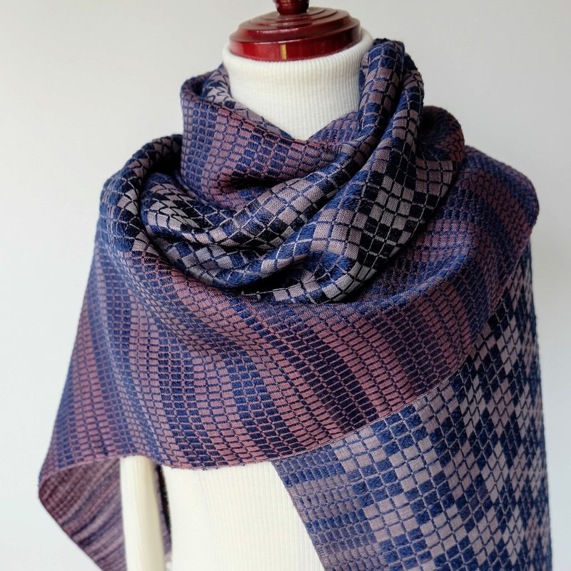 Silk Handwoven Silk Stole [Tsukikumo02] - ผ้าพันคอถัก - ผ้าไหม 