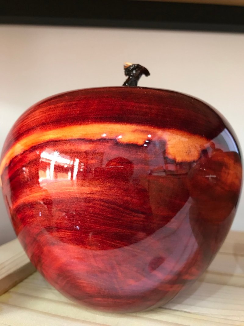 赤いりんご - 置物 - 木製 ブラウン