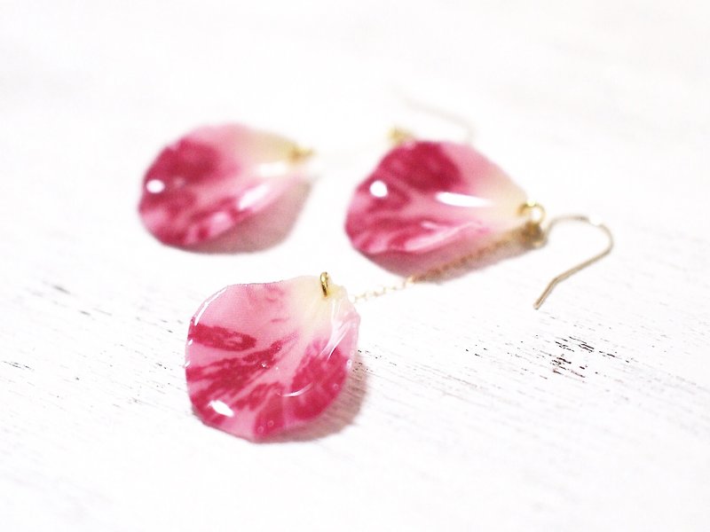 Rose Dance (Pink Flash) Asymmetric Earrings / Clip-On - Earrings & Clip-ons - Other Materials Pink