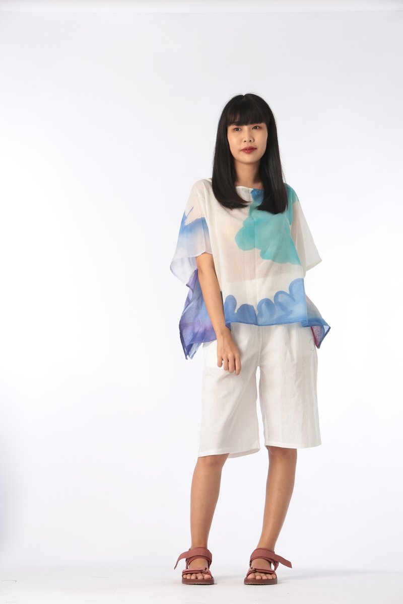 Poncho Blouse Cotton Voile Hand paint For Summer Beach Vacat - 女上衣/長袖上衣 - 棉．麻 白色