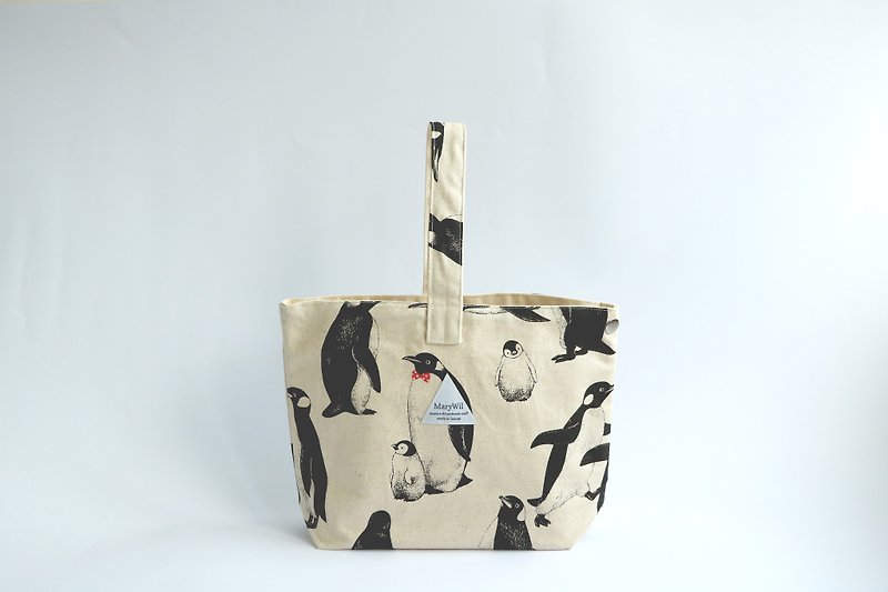 MaryWil Modeling Handbag - White Penguin - กระเป๋าถือ - ผ้าฝ้าย/ผ้าลินิน ขาว
