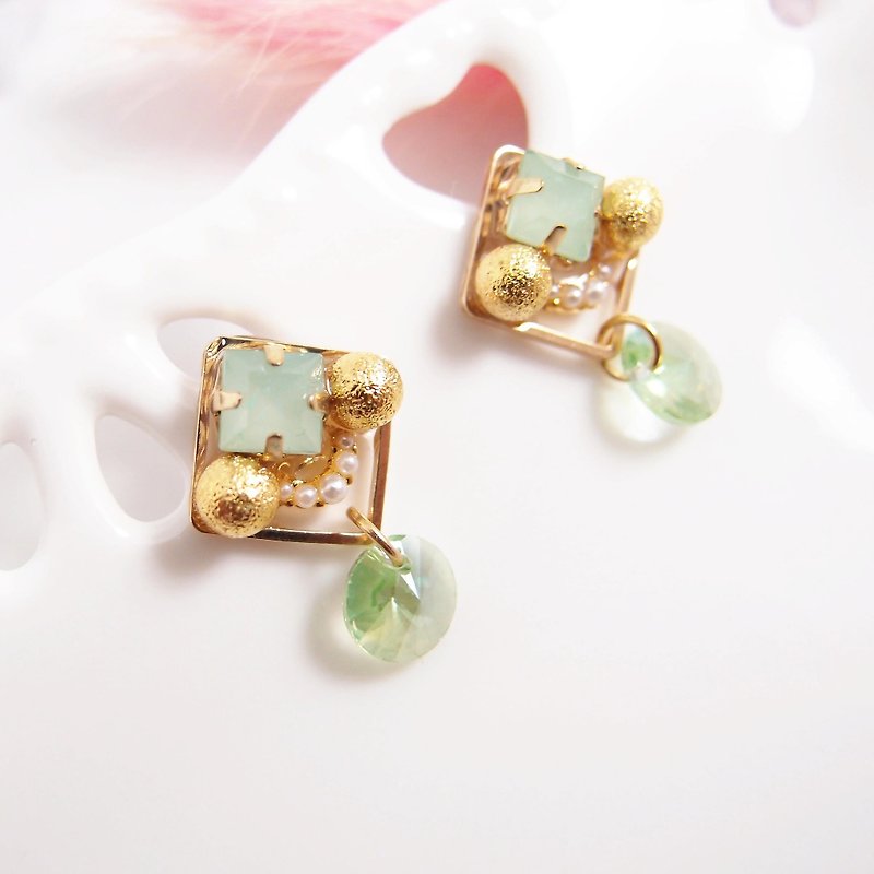 Small luxury. Cui - not painful U-shaped ear clip stainless steel ear pin silicone ear - Earrings & Clip-ons - Gemstone Green