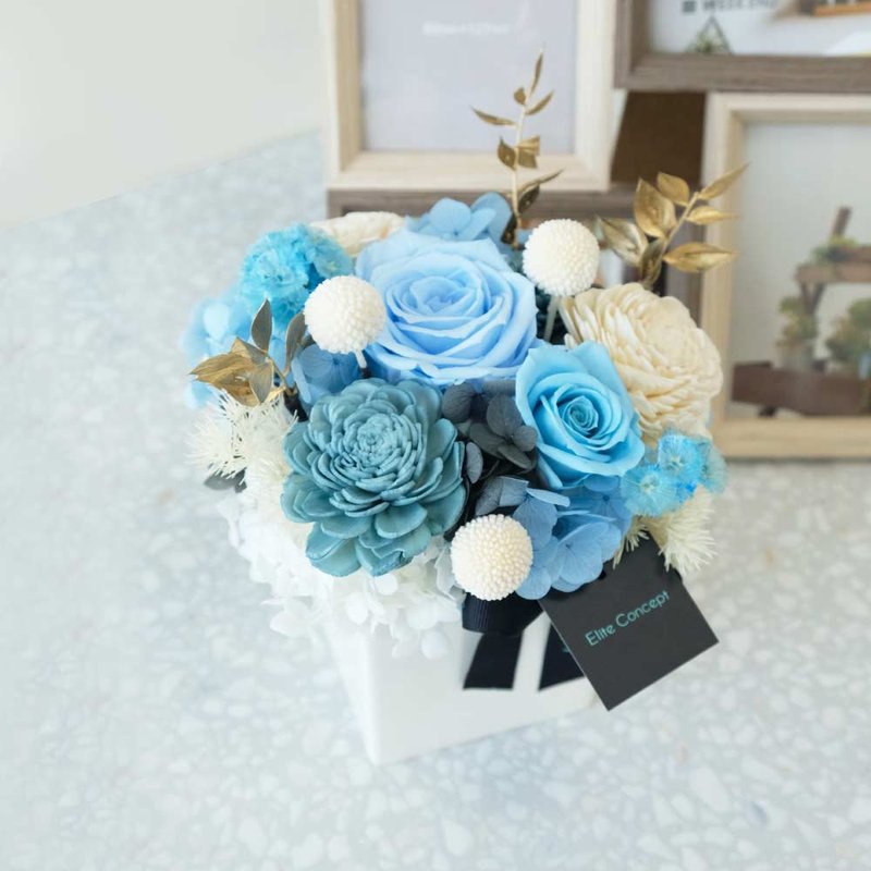 Blue me away fragranced immortal potted flowers | immortalized flowers - ตกแต่งต้นไม้ - พืช/ดอกไม้ สีน้ำเงิน