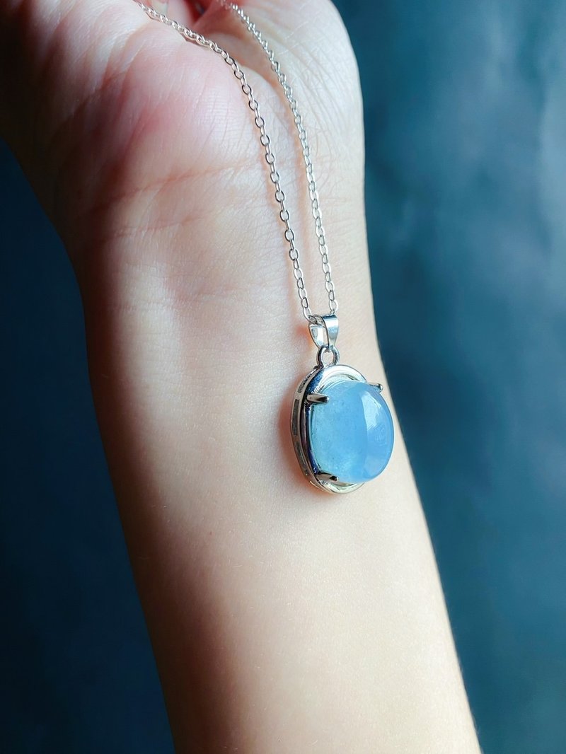 Valentine's Day Natural Aquamarine Crystal Natural Stone Gift S925 Necklace Birthday Gift - สร้อยคอ - คริสตัล สีน้ำเงิน