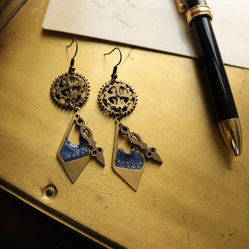 Gear Cosmic Hour Steampunk Earrings/ Clip-On - Earrings & Clip-ons - Other Metals 