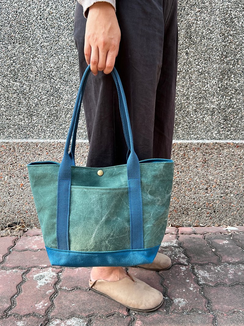 Tote bag・M・Washed lake green - กระเป๋าแมสเซนเจอร์ - ผ้าฝ้าย/ผ้าลินิน สีเขียว