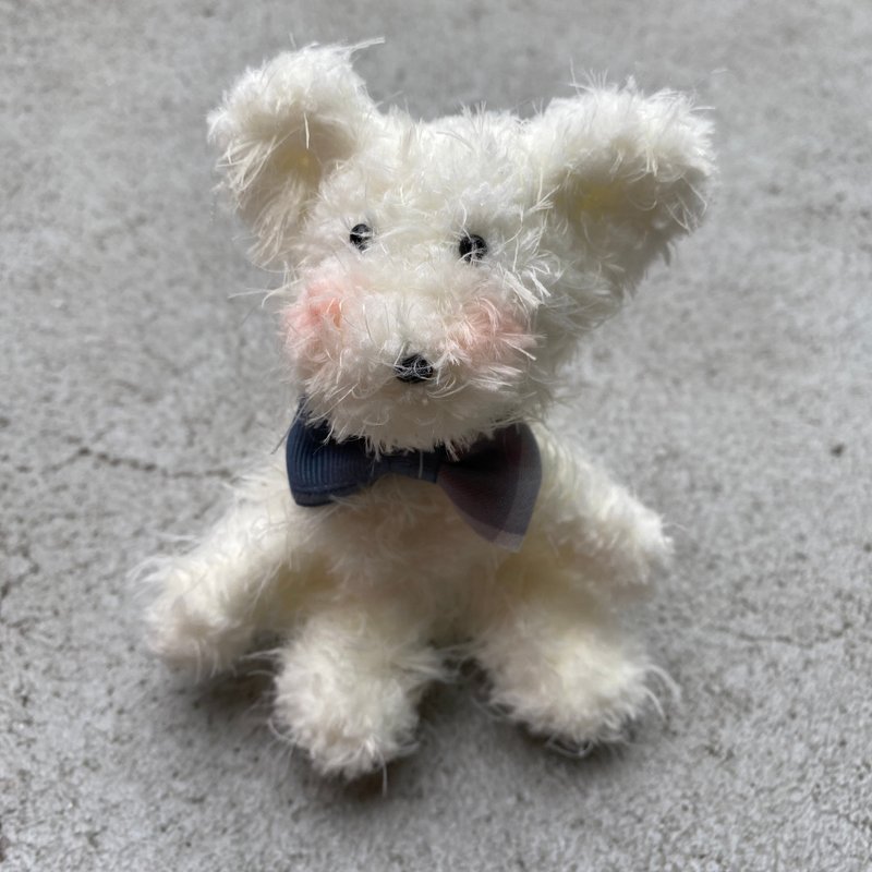 White bear sitting 10cm - hair root twist stick handmade/dirty cute wandering zoo/doll doll - Stuffed Dolls & Figurines - Other Man-Made Fibers White