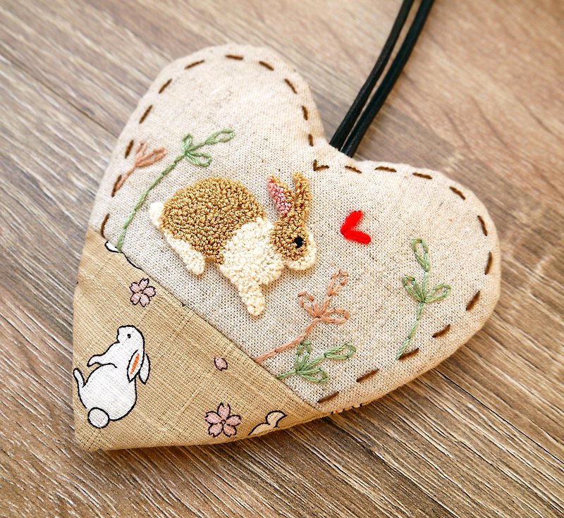 Rabbit Garden Embroidery Love Key Case - Keychains - Cotton & Hemp 