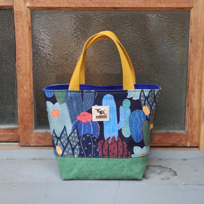 Maverick Village Tote Bag / Canvas Bag / Lunch Bag Color Matching Plant [Fantasy Cactus] - Handbags & Totes - Cotton & Hemp Blue