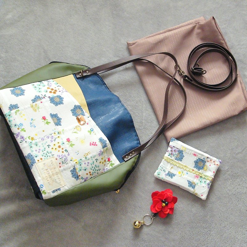 【Lucky Bag】 Automatic ticket gateway tailoring  Fastener open shoulder bag L blu - กระเป๋าแมสเซนเจอร์ - หนังแท้ สีน้ำเงิน