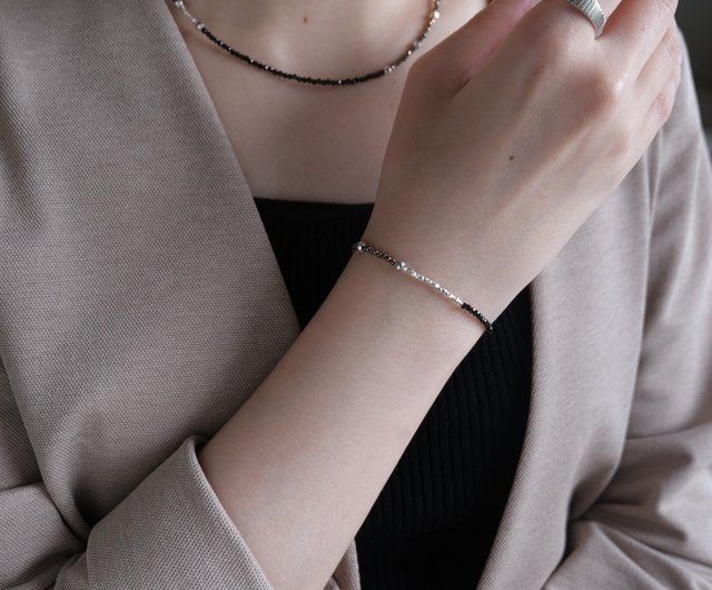 Nuna 天然石 ブラックスピネル&パイライト カレンシルバービーズネックレス svart og pýrít necklace：天然石ブラックスピネル&パイライト