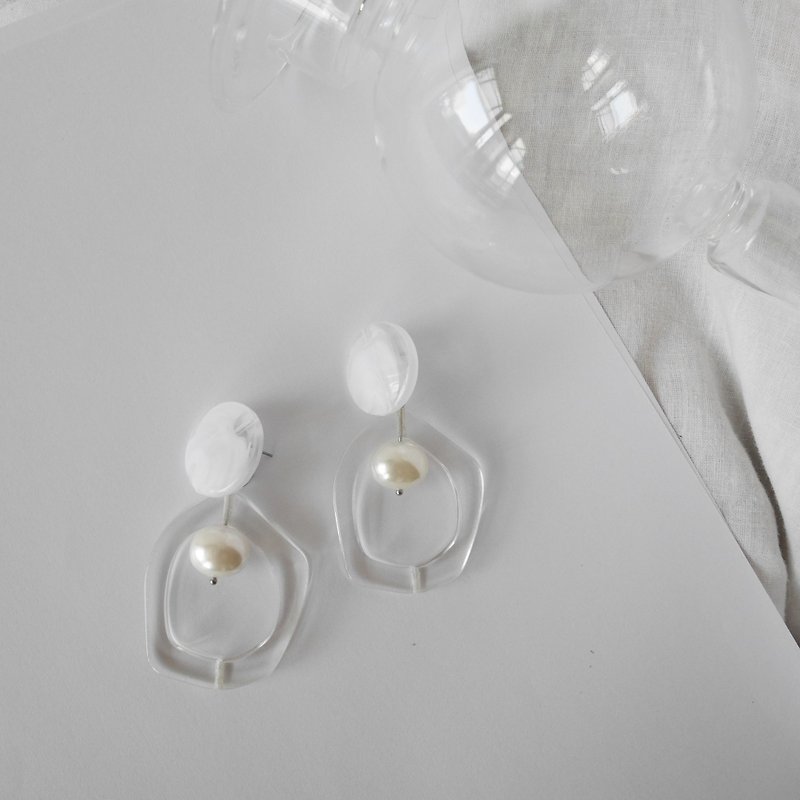 Earrings ピアス / イヤリング | transparent - Earrings & Clip-ons - Acrylic Transparent