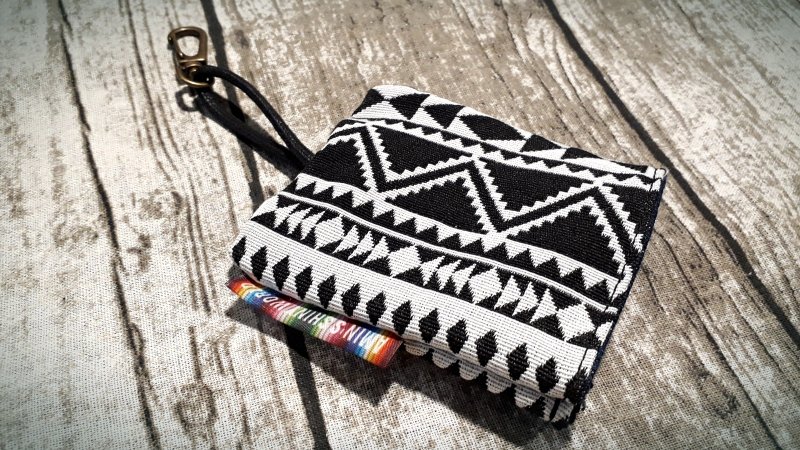 AMIN'S SHINY WORLD hand-made national wind coarse braided key bag (customer direction) - Keychains - Cotton & Hemp Multicolor