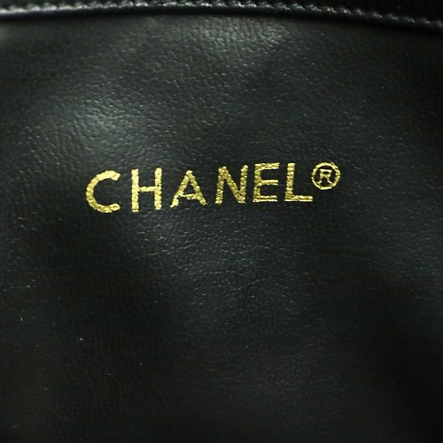 CHANEL - VTG CC Logo Old Medium Black Matelasse Quilted Shoulder Bag